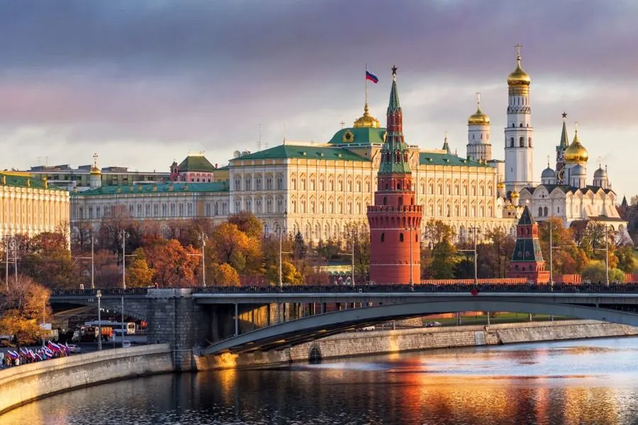 Điện Kremlin và sông Moscow