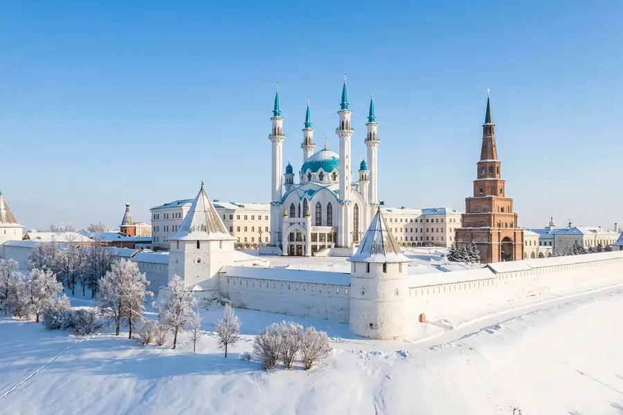 Kremlin Kazan và nhà thờ Hồi giáo Kul Sharif mùa đông (ảnh minh hoạ)